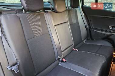 Хэтчбек Renault Megane 2010 в 