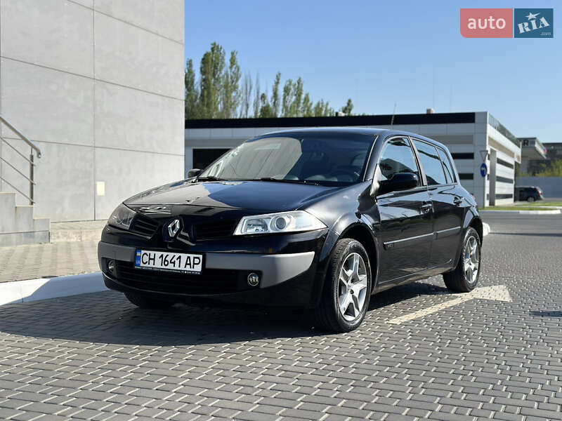 Хэтчбек Renault Megane 2008 в 