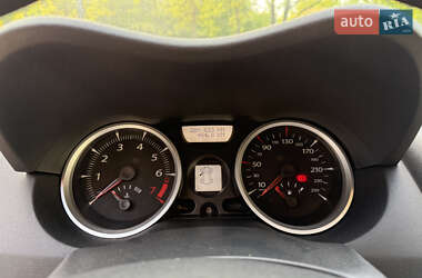 Хетчбек Renault Megane 2006 в 