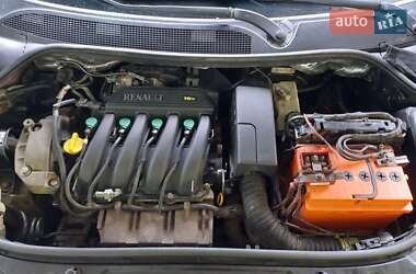 Купе Renault Megane 2005 в 