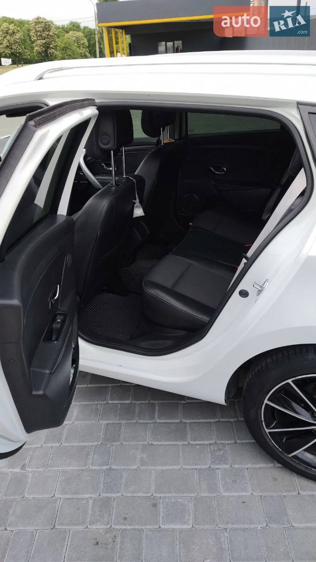 2012 Renault Megane - мініатюра 11