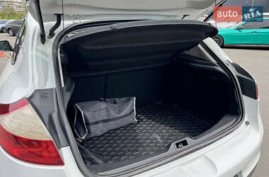 Хэтчбек Renault Megane 2012 в 