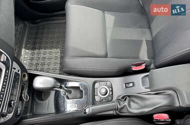 Хэтчбек Renault Megane 2012 в 