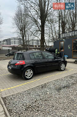 Хетчбек Renault Megane 2006 в 
