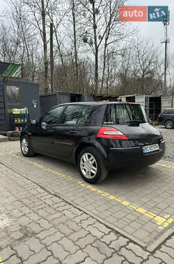 Хетчбек Renault Megane 2006 в 