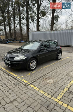 Хетчбек Renault Megane 2006 в 
