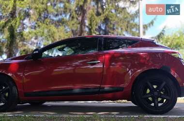 Купе Renault Megane 2010 в 