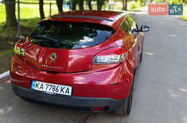 Купе Renault Megane 2010 в 