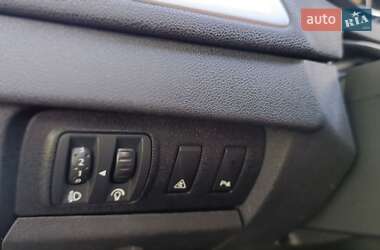 Купе Renault Megane 2010 в 