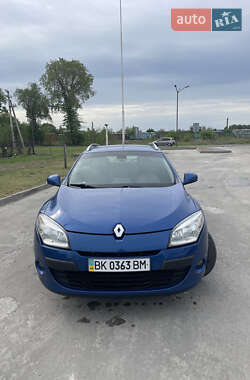 Универсал Renault Megane 2011 в Вараше
