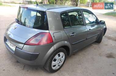 Хэтчбек Renault Megane 2003 в 
