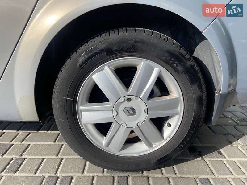 Седан Renault Megane 2004 в Кропивницькому