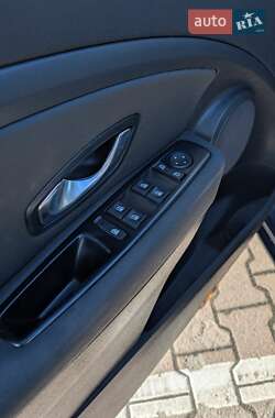Хэтчбек Renault Megane 2010 в 