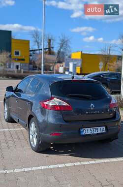 Хэтчбек Renault Megane 2010 в 