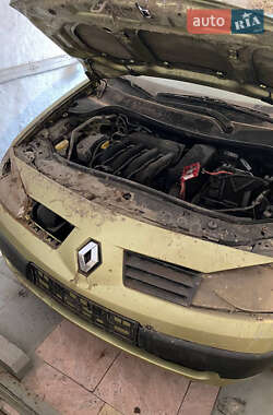 Хэтчбек Renault Megane 2004 в 