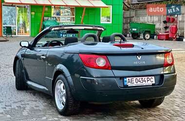 Кабриолет Renault Megane 2005 в 