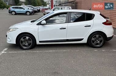 Хетчбек Renault Megane 2009 в 
