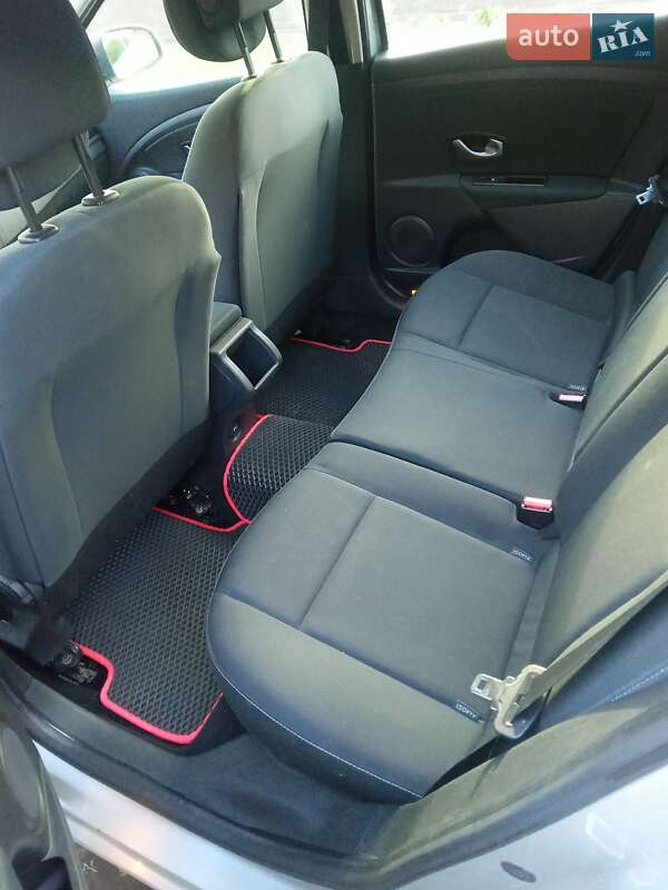 Универсал Renault Megane 2011 в Чернигове