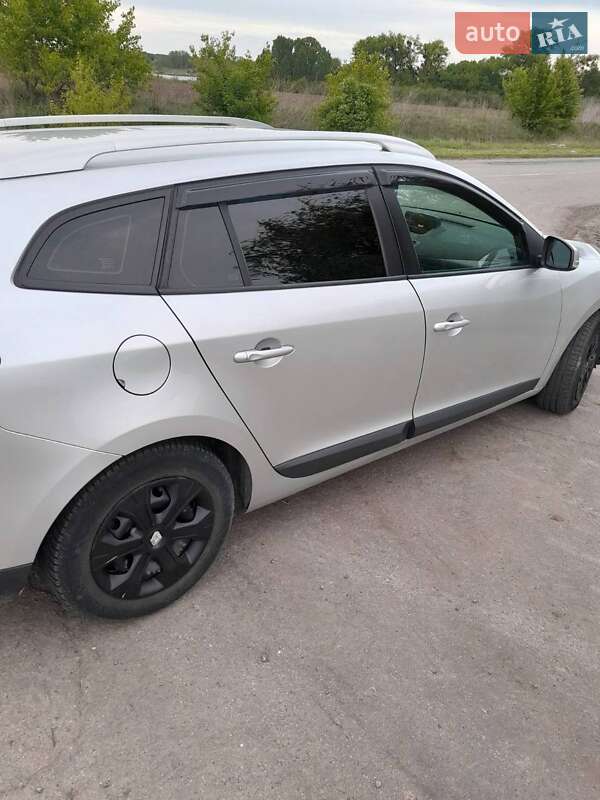 Универсал Renault Megane 2011 в Яготине фото 7 Универсал Renault Megane 2011 в Яготине