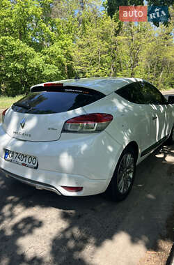 Купе Renault Megane 2011 в 
