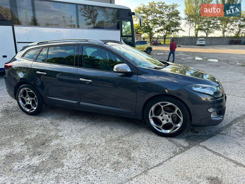 Универсал Renault Megane 2011 в 