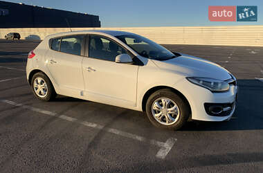Хетчбек Renault Megane 2014 в 