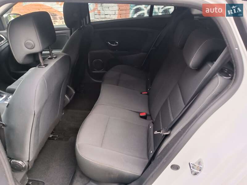 Универсал Renault Megane 2015 в Луцке