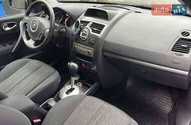 Хетчбек Renault Megane 2006 в 