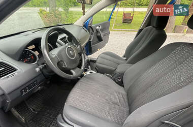 Хетчбек Renault Megane 2006 в 