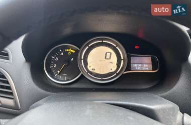 Хэтчбек Renault Megane 2014 в 