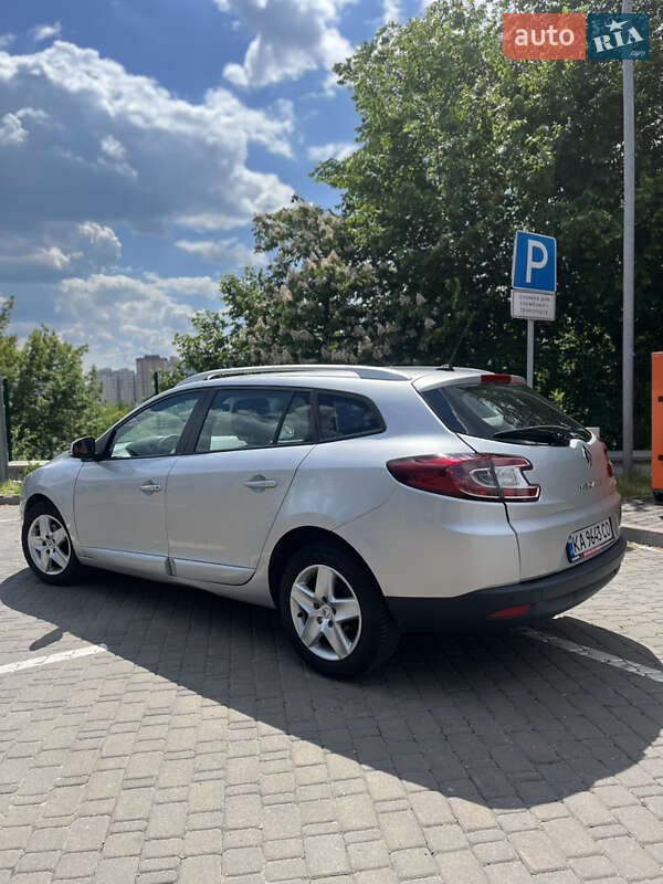 Универсал Renault Megane 2014 в Киеве