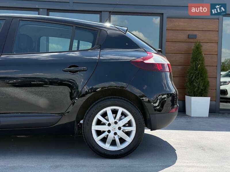 Хэтчбек Renault Megane 2012 в Ровно