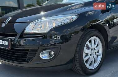 Хэтчбек Renault Megane 2012 в 