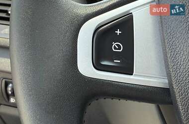 Хэтчбек Renault Megane 2012 в 
