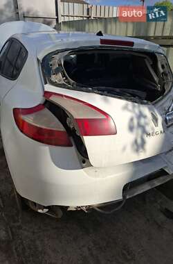 Хэтчбек Renault Megane 2012 в 