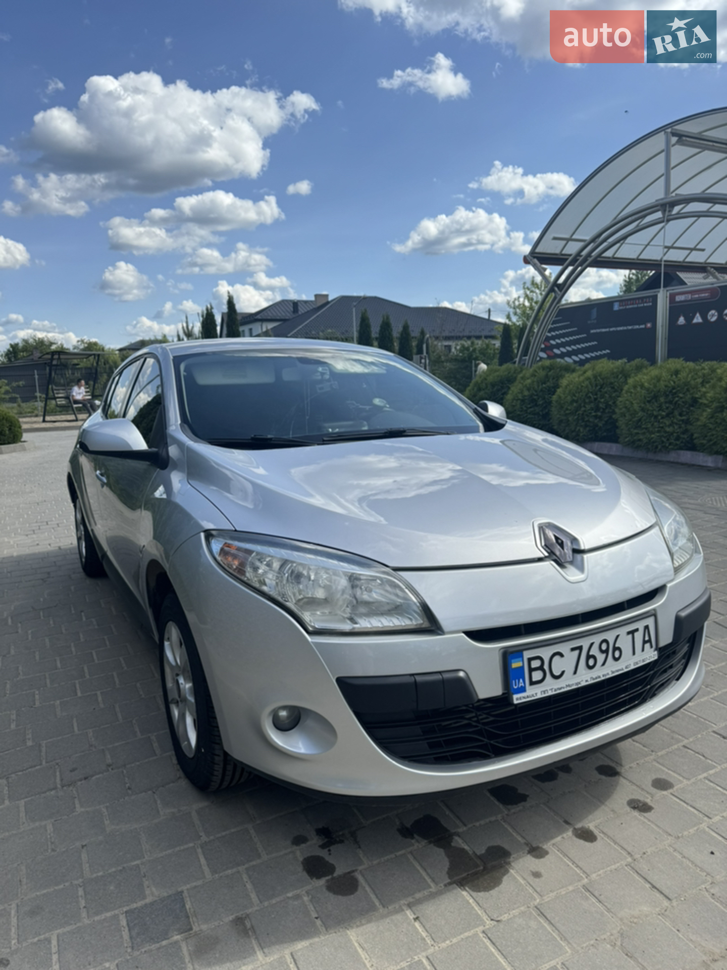 2010 Renault Megane - мініатюра 2
