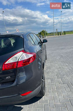 Хэтчбек Renault Megane 2013 в 
