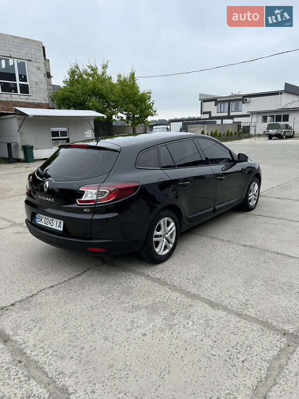 Универсал Renault Megane 2011 в Вараше