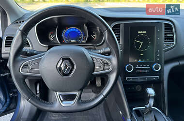 Хэтчбек Renault Megane 2016 в 