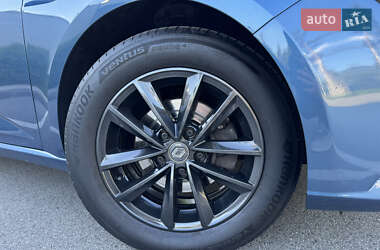 Хэтчбек Renault Megane 2016 в 