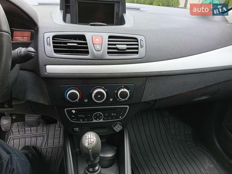 Универсал Renault Megane 2011 в Золочеве