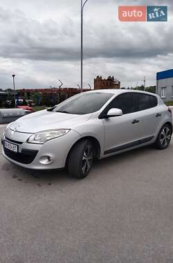 Хэтчбек Renault Megane 2011 в Новоукраинке