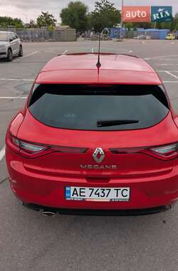 Хэтчбек Renault Megane 2018 в 