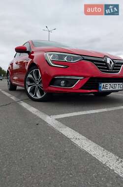 Хэтчбек Renault Megane 2018 в 
