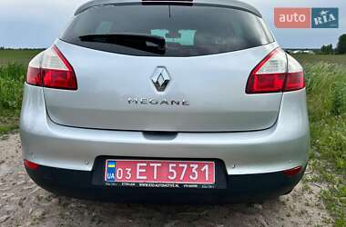 Хетчбек Renault Megane 2009 в 