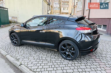 Купе Renault Megane 2009 в 
