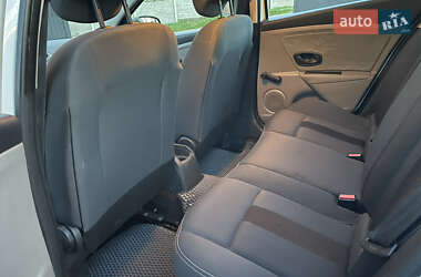 Хетчбек Renault Megane 2012 в 