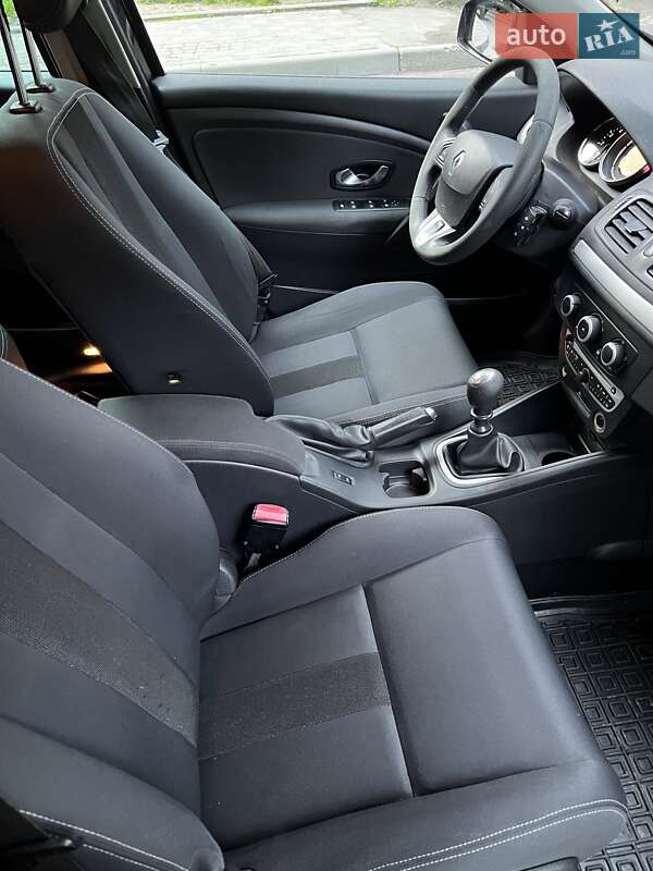 Универсал Renault Megane 2010 в Тернополе фото 15 Универсал Renault Megane 2010 в Тернополе