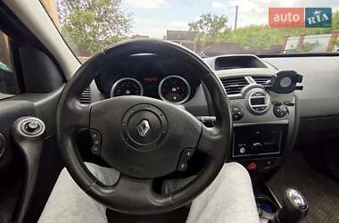Хэтчбек Renault Megane 2005 в 