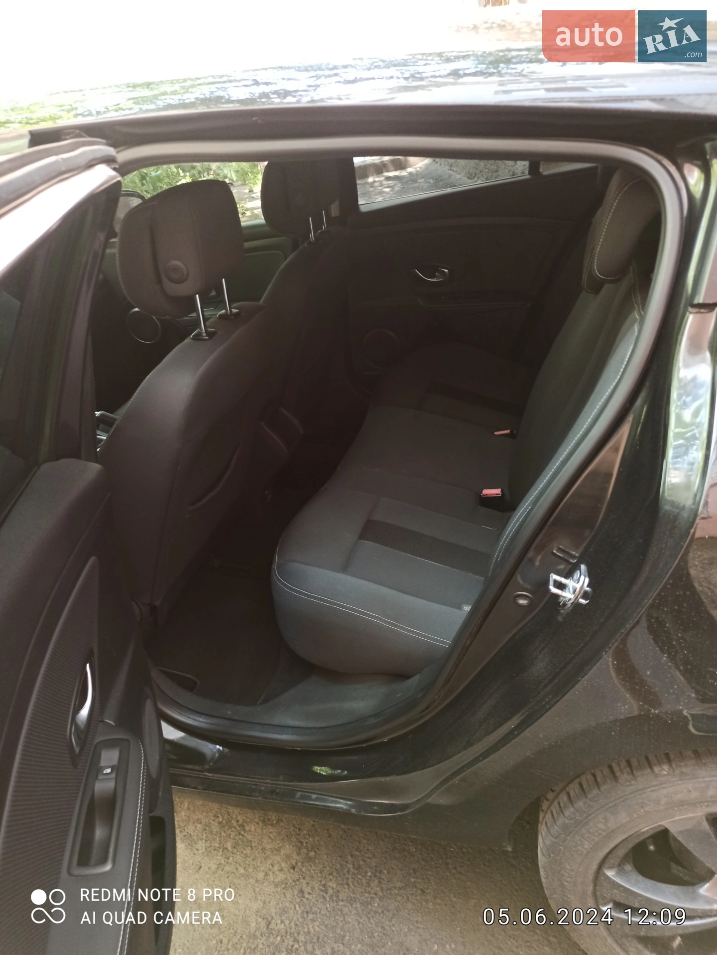 2010 Renault Megane - мініатюра 11